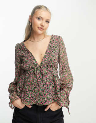 Pimkie plunge peplum top in black ditsy floral