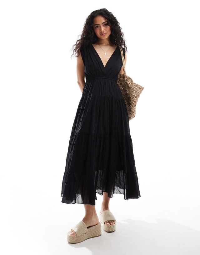 Pimkie - sleeveless v neck tiered maxi dress in black