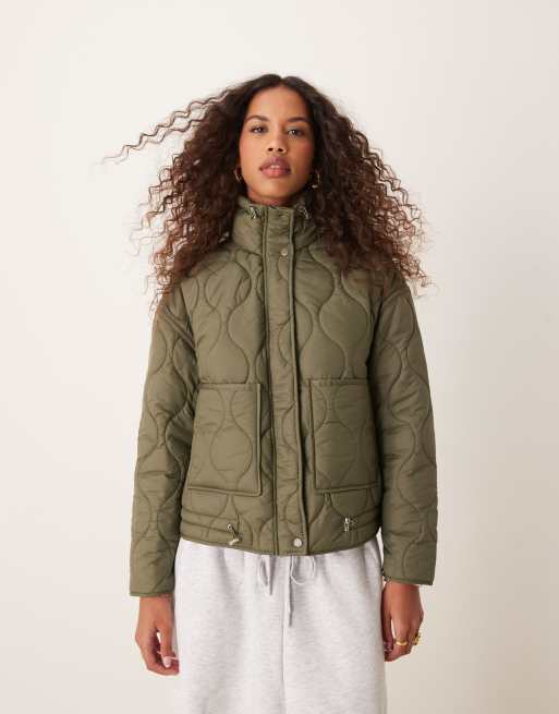 Pimkie – Steppjacke in Khaki mit hohem Kragen und Kordelzug