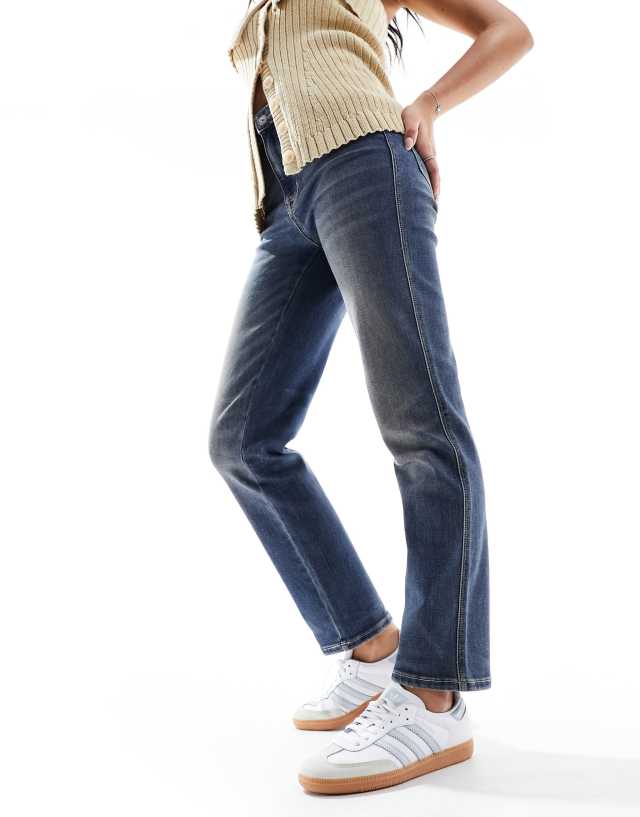 Pimkie - straight leg jeans in mid blue wash