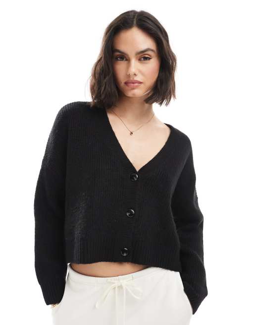 Pimkie – Strukturierte Strickjacke in Schwarz mit Knopfleiste und V-Ausschnitt