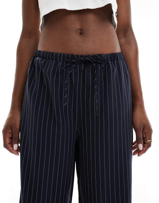 Pimkie wide leg drawstring tie waist pants in navy pinstripe, 4 of 5