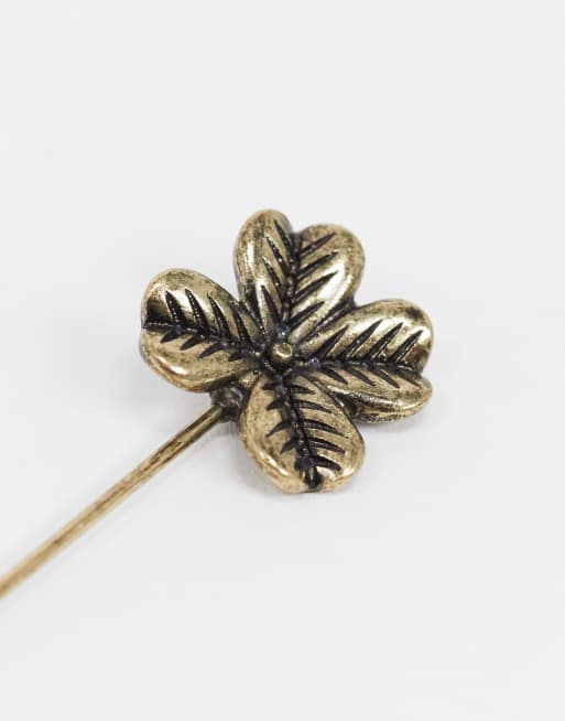 Pin de solapa en dorado pulido con diseño de trébol de ASOS DESIGN, 2 de 4