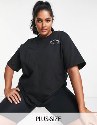 Pink Soda Plus Sorority Boyfriend T-Shirt In Black