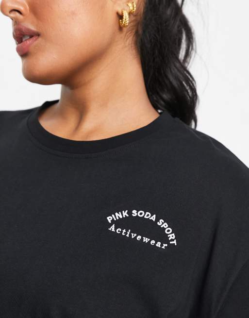 Pink Soda Plus Sorority boyfriend t-shirt in black , 3 of 4