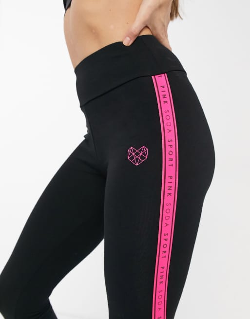 Algebra Leeg de prullenbak Frank Pink Soda Sport Tanisha taped leggings in black | ASOS