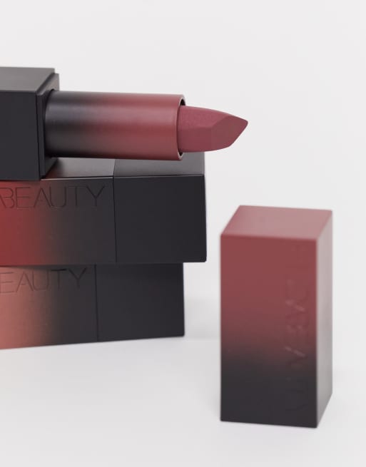 Pintalabios mate Power Bullet de Huda Beauty: Tono Pay Day, 3 de 4