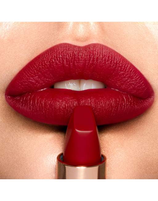 Pintalabios Matte Revolution de Charlotte Tilbury - Red Carpet Red, 3 de 3