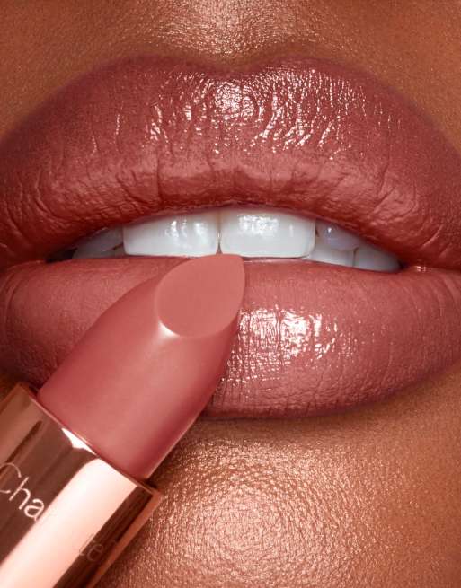 Pintalabios The Super Nudes de Charlotte Tilbury: Tono Runway Royalty , 2 de 4