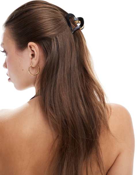 Pinza para el cabello negra con diseño de corazón de True Decadence - view 1