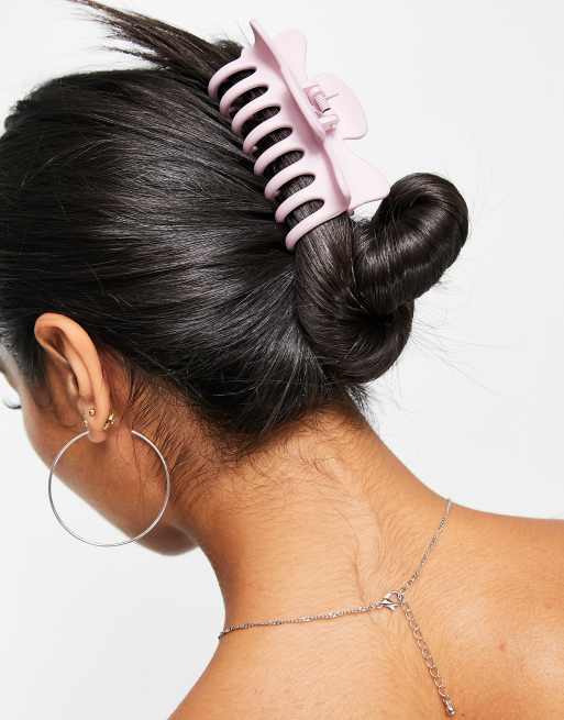 Pinza para el pelo lila mate de DesignB London