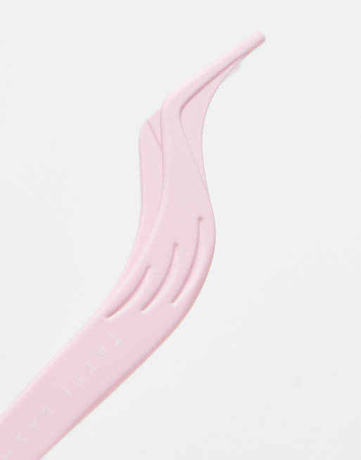 Pinzas para colocar pestañas postizas con diseño curvado de Tatti Lashes, 4 de 4