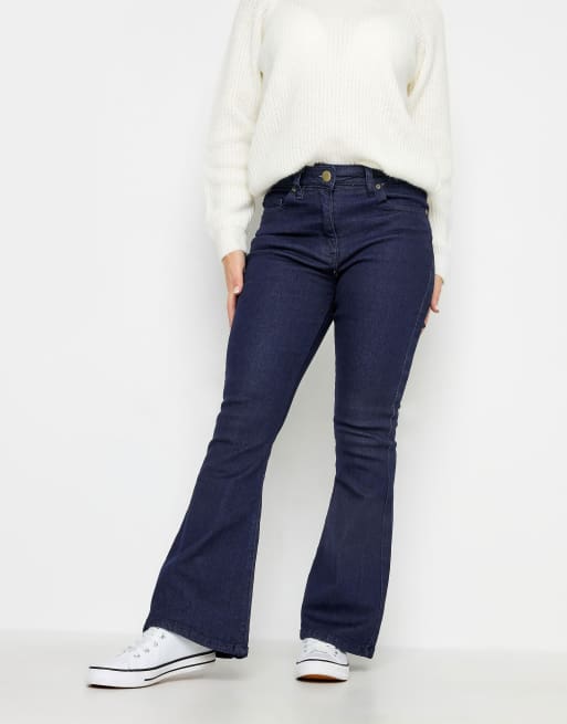 PixieGirl Petite kickflare jeans in blue, 3 of 4
