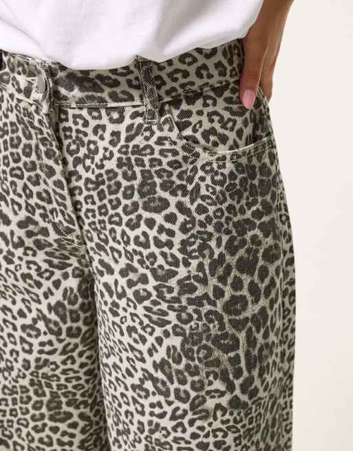 PixieGirl Petite leopard print wide leg jeans in brown, 2 of 4