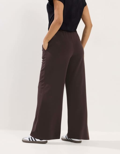 PixieGirl Petite pintuck trousers in brown, 4 of 4