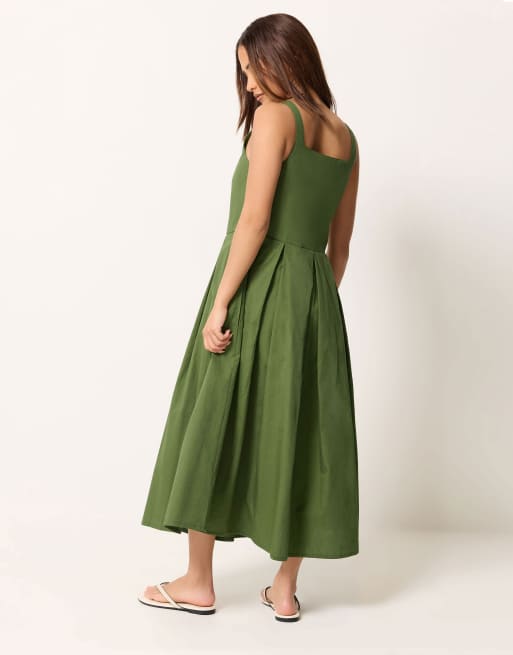 PixieGirl Petite pleated midi dress in green, 3 of 4