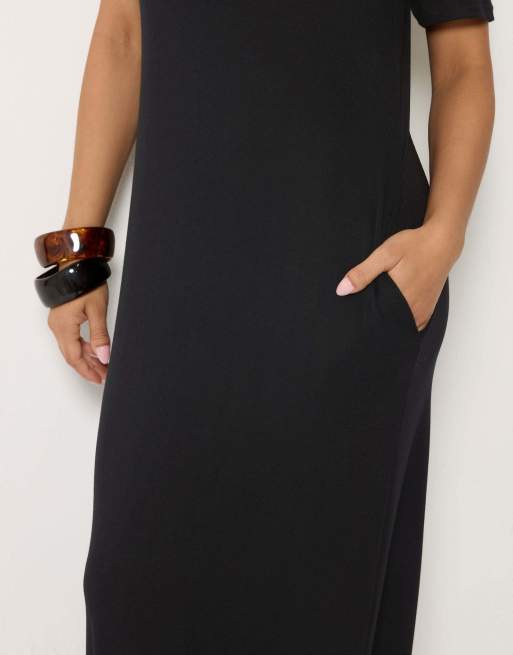 PixieGirl Petite short sleeve t-shirt maxi dress in black, 4 of 4