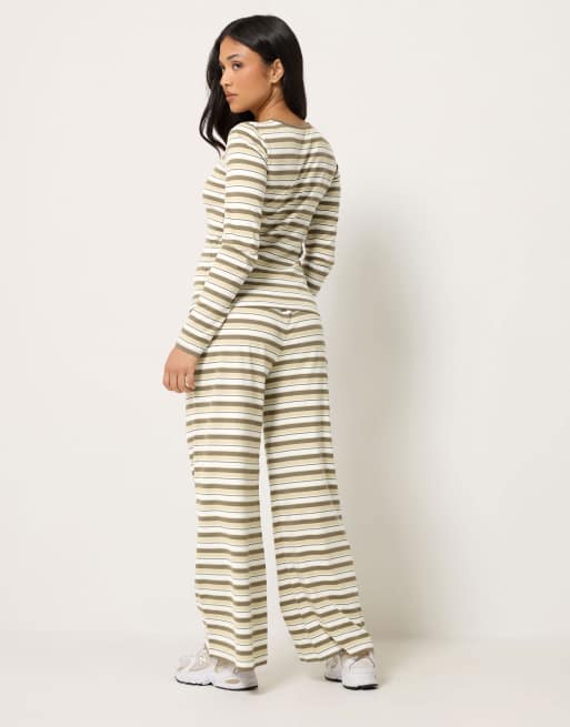 PixieGirl Petite stripe cotton button top & wide leg trousers in brown, 3 of 4