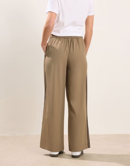 PixieGirl Petite stripe wide leg trousers in brown, 3 of 4