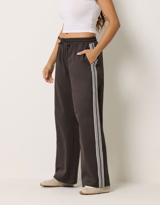 PixieGirl Petite wide leg joggers in brown, 2 of 4