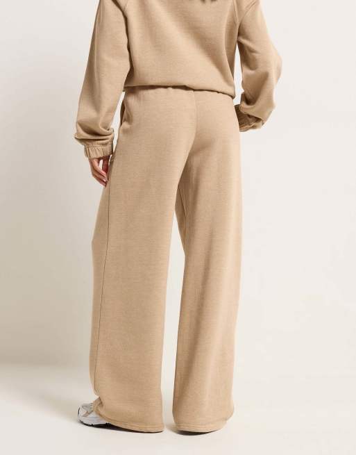 PixieGirl Petite wide leg joggers in natural, 3 of 4