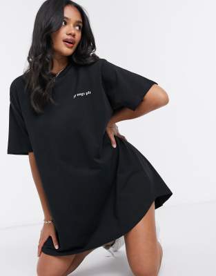 фото Платье-футболка в стиле oversized от night addict 20-черный