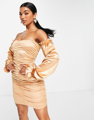 фото Платье мини карамельного цвета с открытыми плечами first distraction the label-коричневый цвет