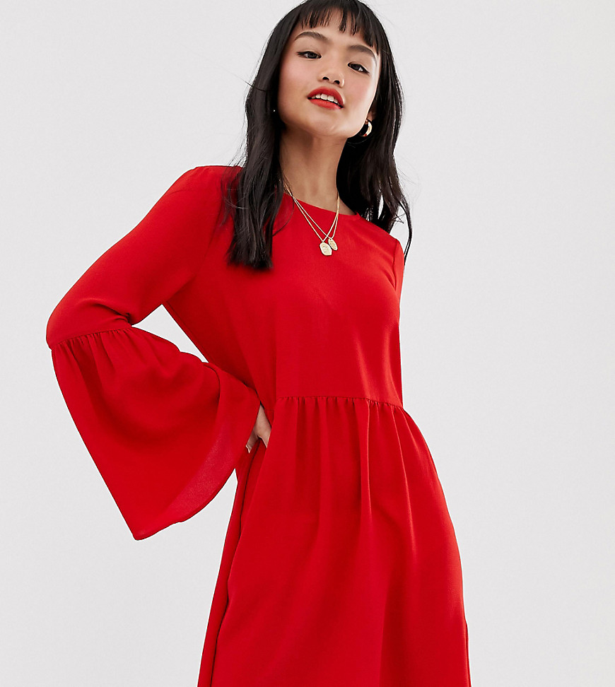 фото Платье мини с расклешенными рукавами asos design petite-красный asos petite