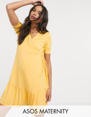 фото Платье мини с запахом asos design maternity-желтый asos maternity