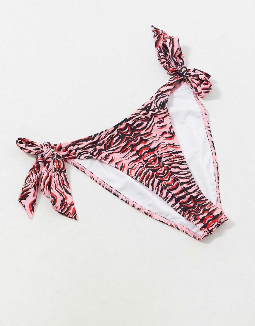 фото Плавки бикини с завязками и принтом "тигр" luxe palm-розовый цвет