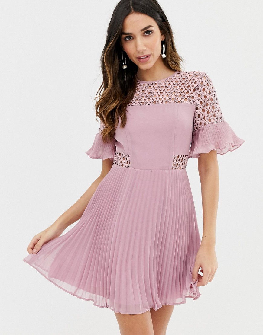 Plisseret mini kjole med blonde fra ASOS DESIGN-Pink