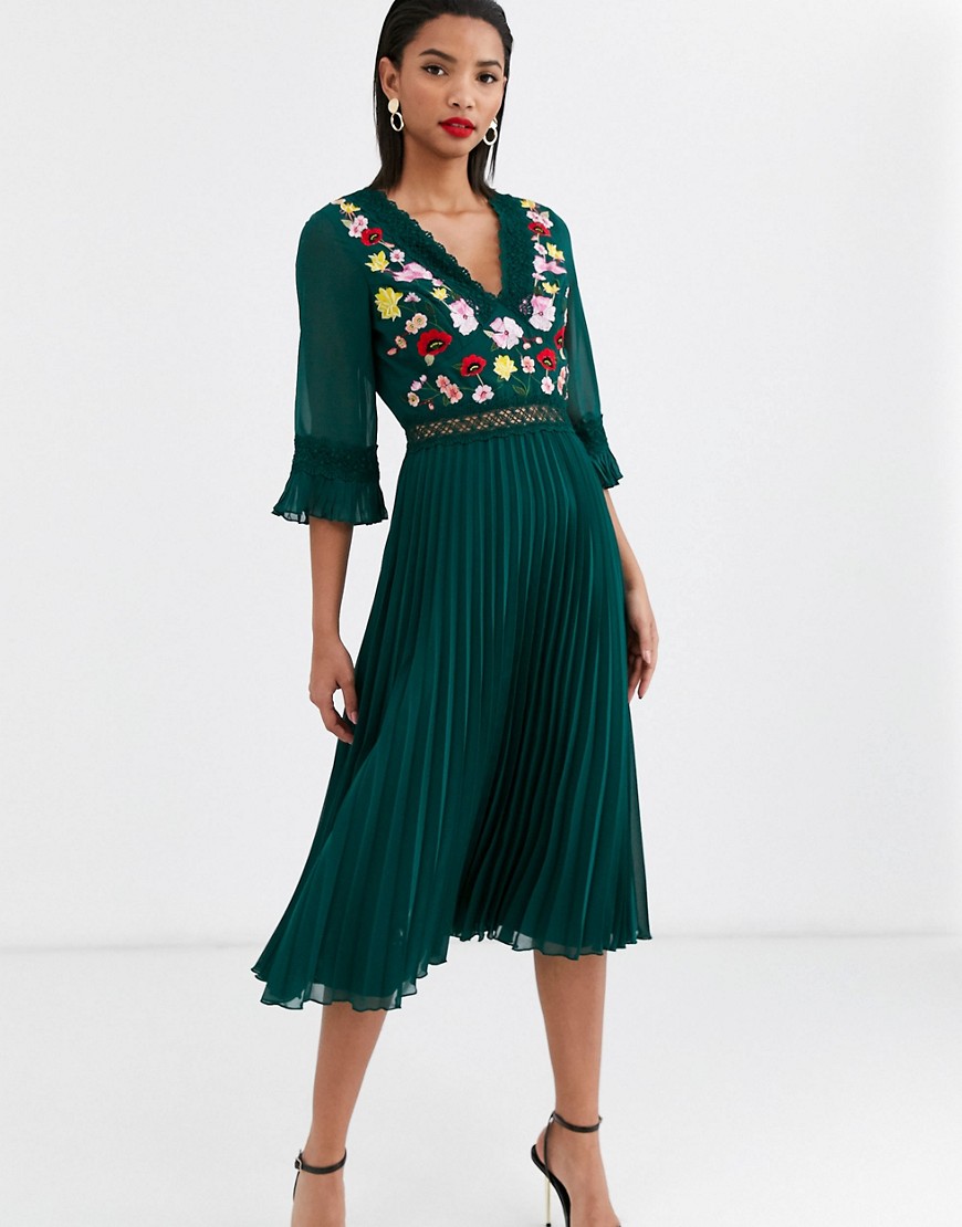 фото Плиссированное платье миди с вышивкой и кружевной вставкой asos design-зеленый