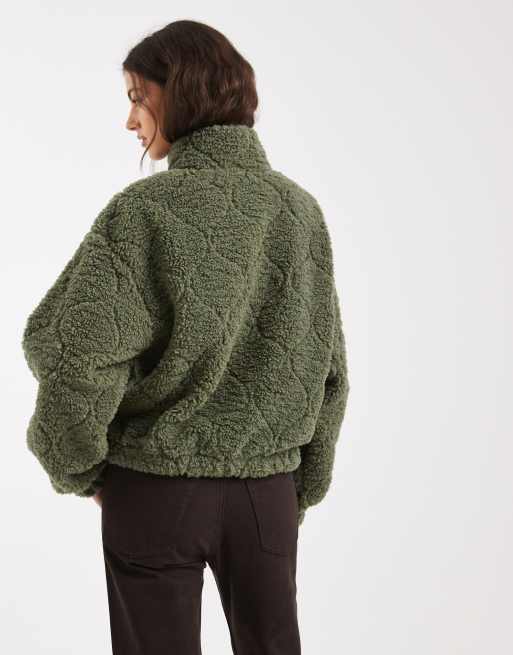 Polar verde oscuro de corte cuadrado de tejido efecto peluche de ONLY, 4 de 4