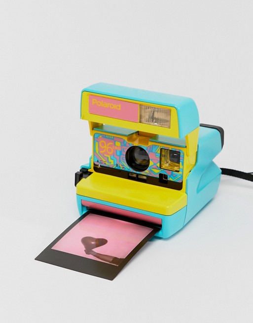 Polaroid 600 Camera - 96 Cam in fresh blue