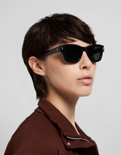 Polaroid Sunglasses Polaroid sung rectangular sunglasses with green polarized lenses - black in black - view 1
