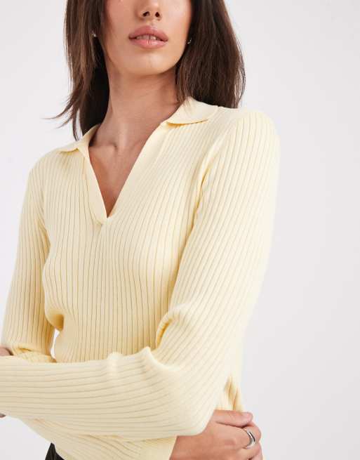 Polo amarillo pastel con cuello de pico de ONLY, 4 de 4