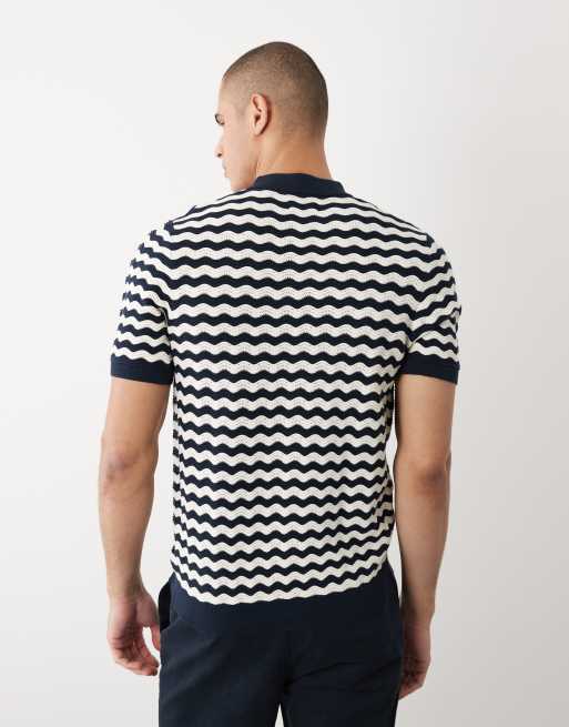 Polo azul marino y color crudo de manga corta con estampado en zigzag de punto de Threadbare, 5 de 5