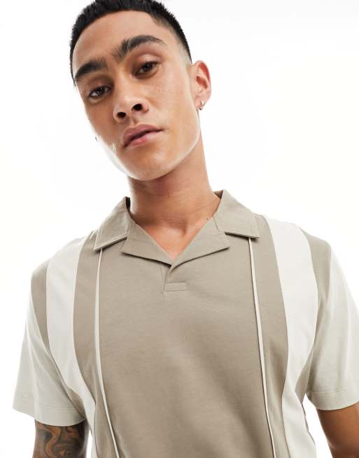 Polo beis con diseño de paneles cosidos de ASOS DESIGN, 4 de 4