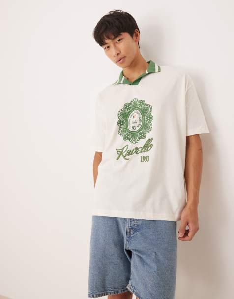 Polo blanco hueso extragrande con estampado de ciudad de ASOS DESIGN - view 1