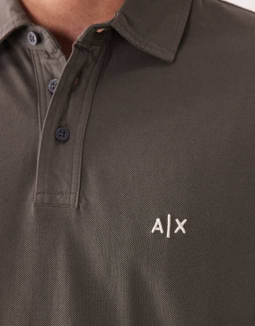 Polo caqui de manga corta con logo de Armani Exchange, 2 de 5