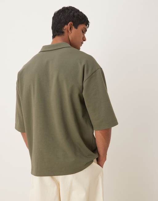 Polo caqui extragrande de media manga con cuello de solapas de tejido grueso suave de ASOS DESIGN, 3 de 5