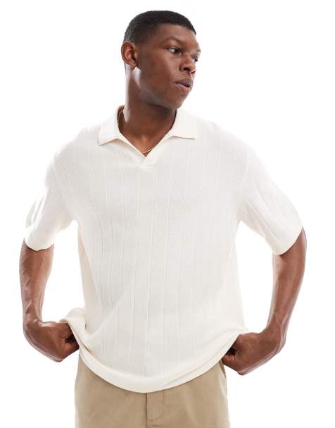 Polo color crema con cuello abierto de canalé de Jack & Jones - view 1