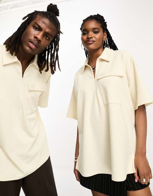 Polo color crema unisex con detalle de cremallera de IIQUAL