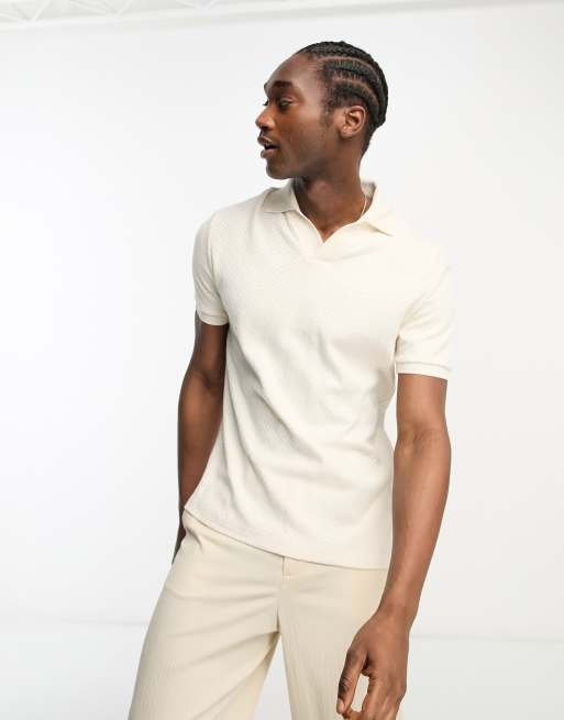 Polo color crudo de corte slim con cuello abierto y acabado texturizado de River Island