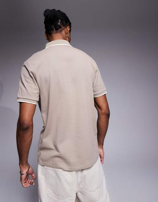 Polo color piedra con cremallera de tejido texturizado de ASOS DESIGN, 4 de 4