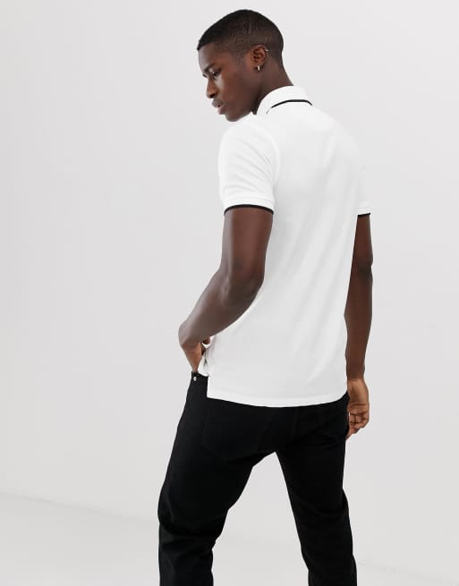 Polo de piqué de corte slim con logo y ribetes en blanco Essentials de Jack & Jones, 2 de 4