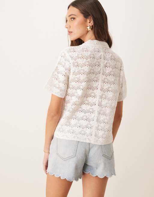Polo holgado texturizado con estampado de conchas de Abercrombie & Fitch, 4 de 4