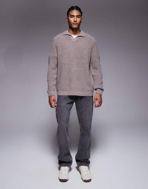 Polo marrón visón holgado con muesca en el cuello de canalé de ASOS DESIGN, 2 de 5