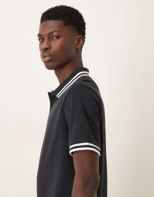 Polo negro básico con ribetes blancos de piqué de ASOS DESIGN, 4 de 5