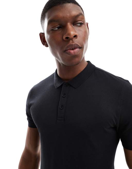 Polo negro liso ajustado de New Look, 2 de 4